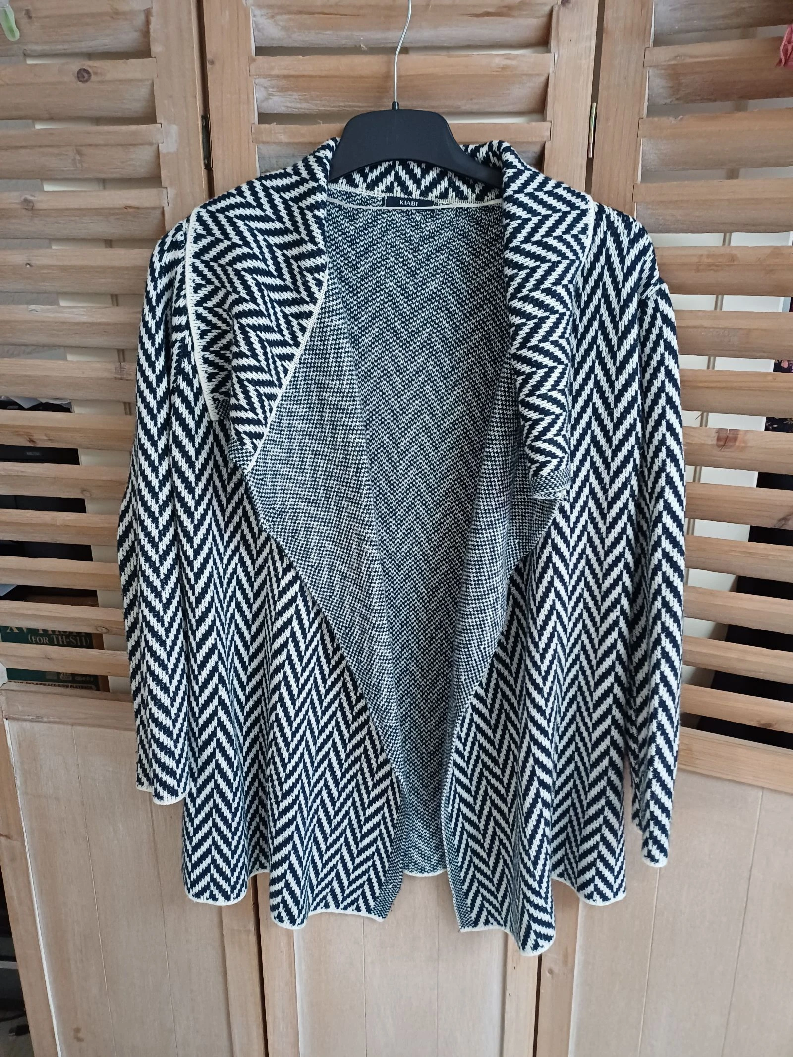 Cardigan blanc et noir style tricoté- L/XL kiabi 